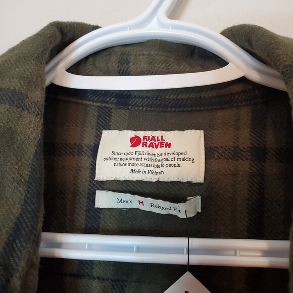 NOT FOR SALE Poshmark will Restrict Sellers Accounts If We Delete Too Many Items - Picture 4 of 5